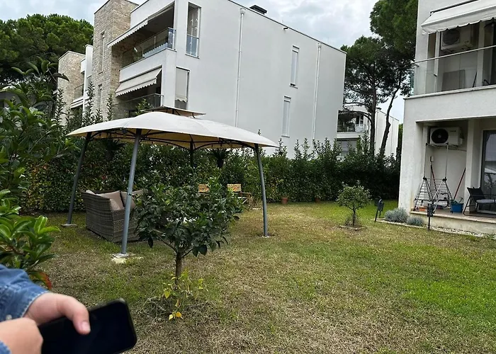 Coastal Garden Retreat Plazhi San Pietro